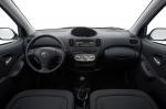 Toyota Yaris Verso 2003 года